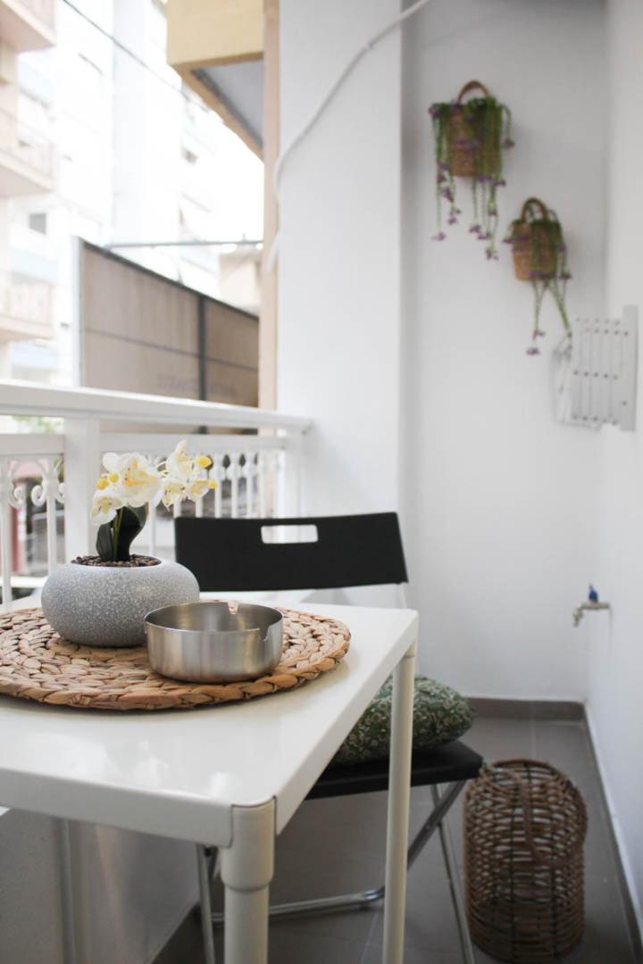 Down Town Luxurious Apartments 4 アレクサンドルポリス エクステリア 写真