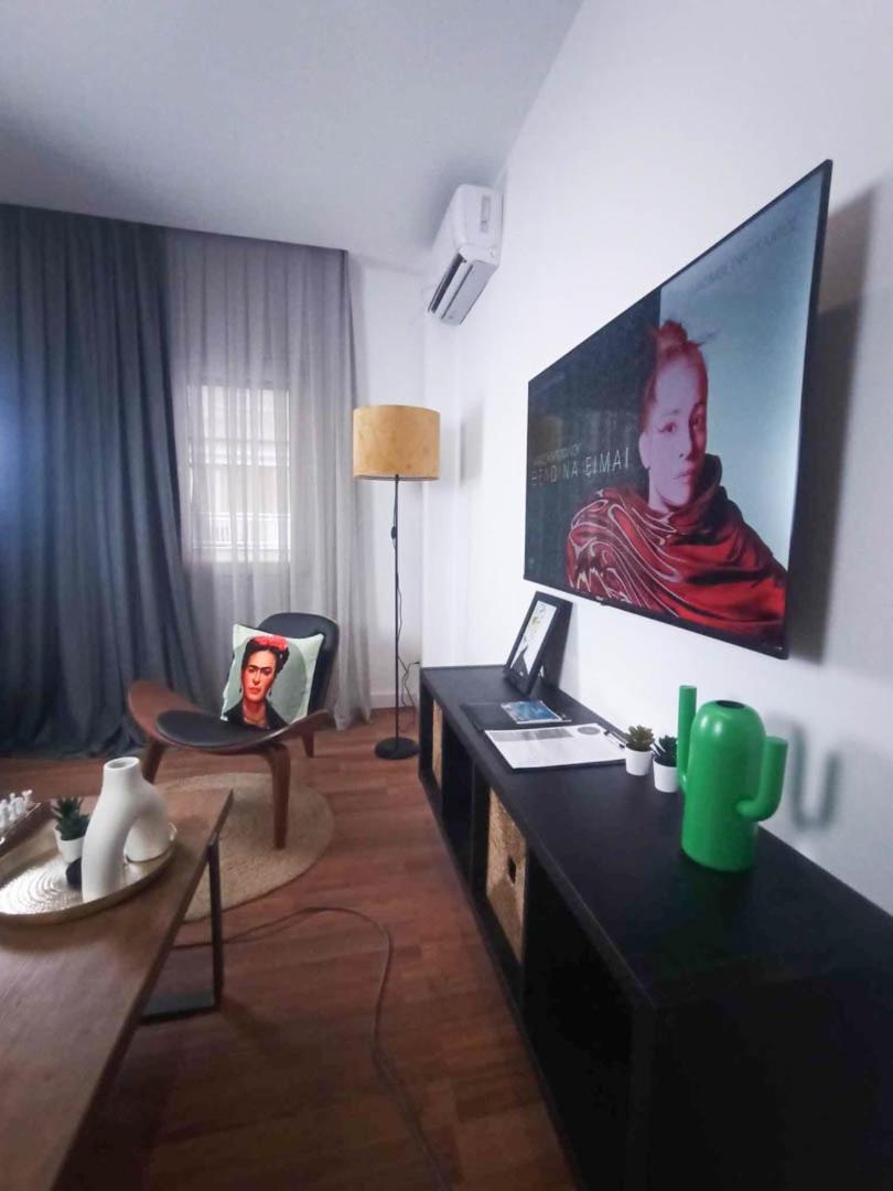 Down Town Luxurious Apartments 4 アレクサンドルポリス エクステリア 写真