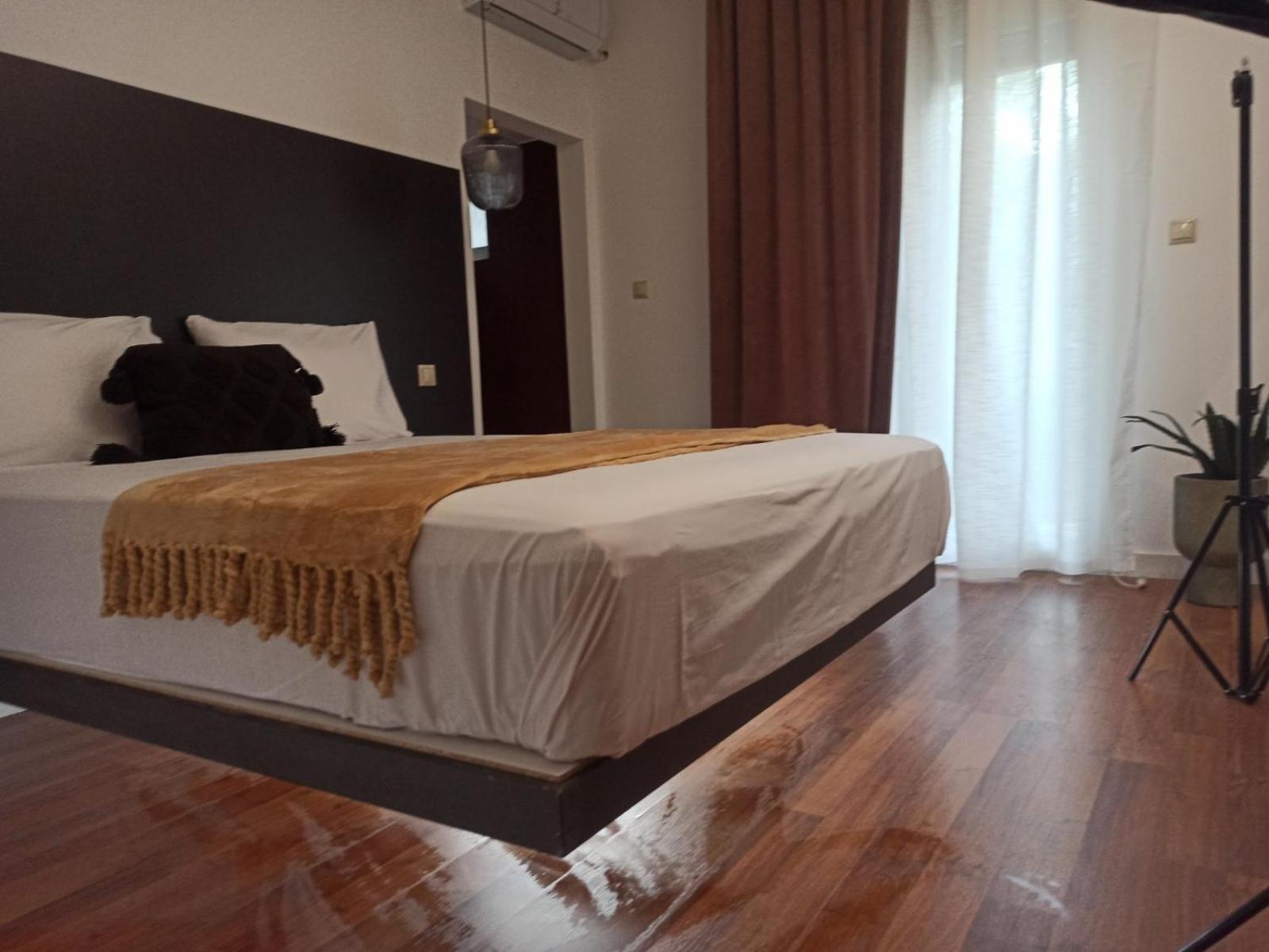 Down Town Luxurious Apartments 4 アレクサンドルポリス エクステリア 写真
