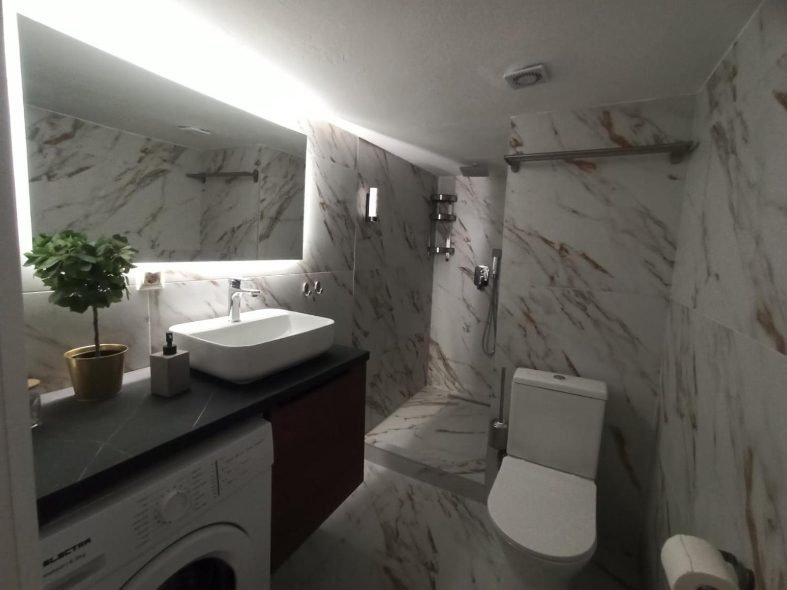 Down Town Luxurious Apartments 4 アレクサンドルポリス エクステリア 写真