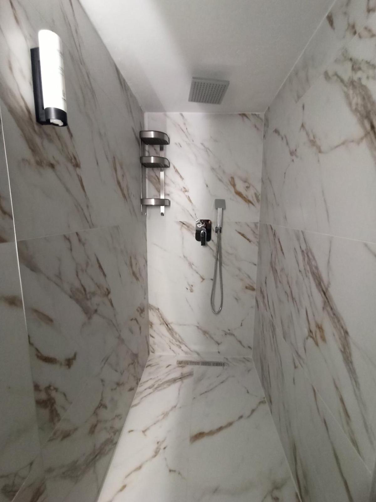 Down Town Luxurious Apartments 4 アレクサンドルポリス エクステリア 写真